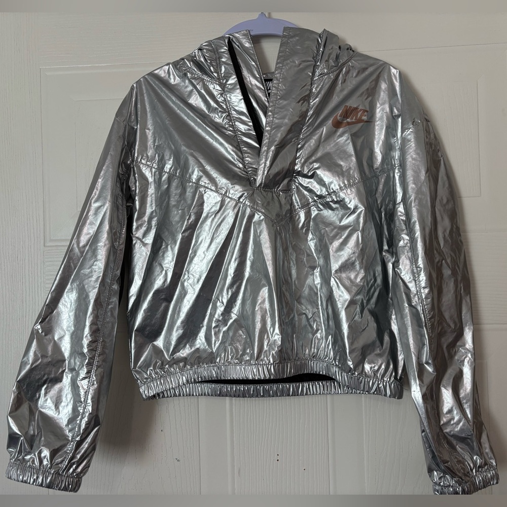 Girls 6 Nike silver rain jacket pull over half zip with hood